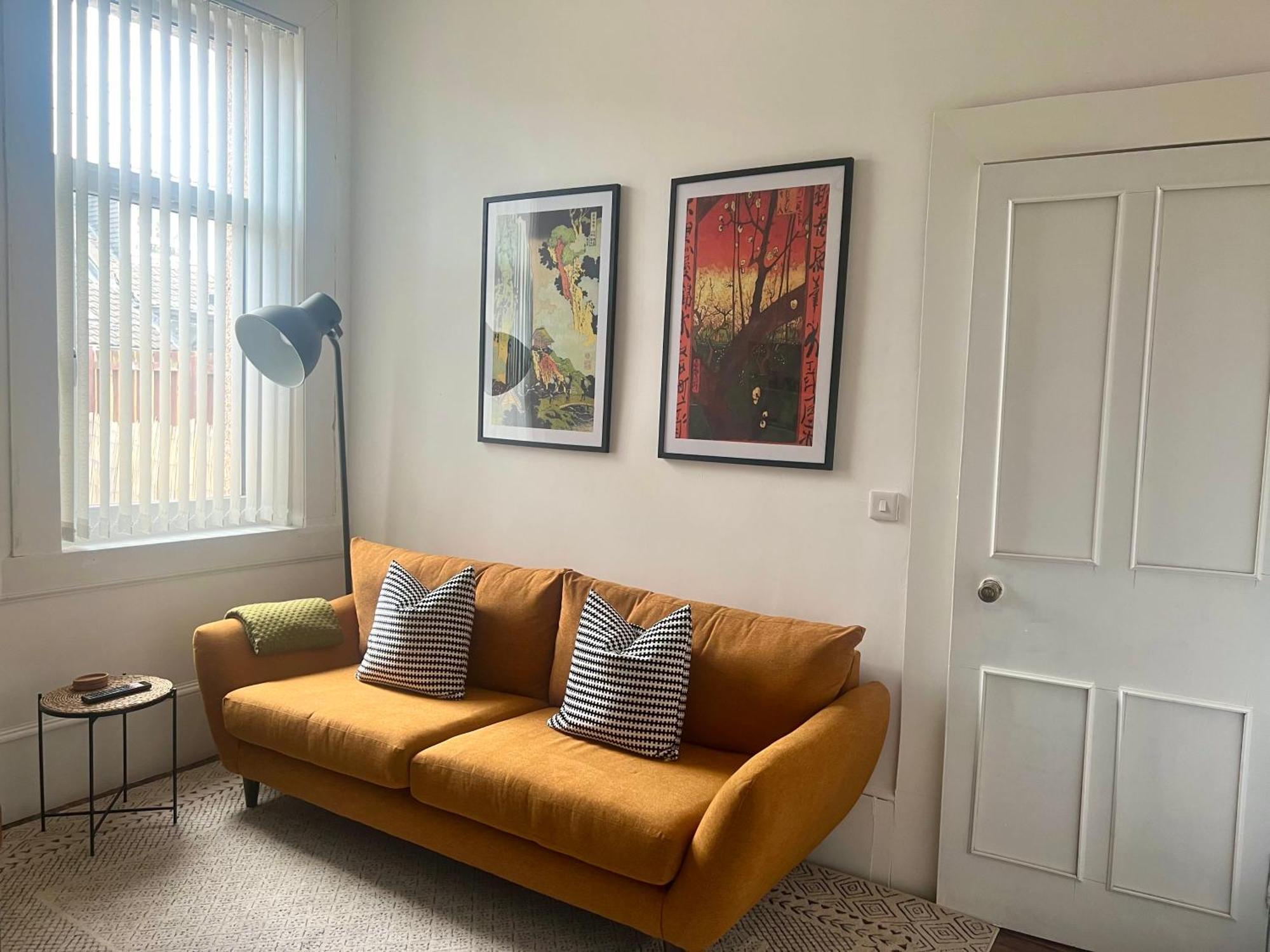 Spacious 3 Bedroom Home In Glasgow - Free Parking Екстериор снимка
