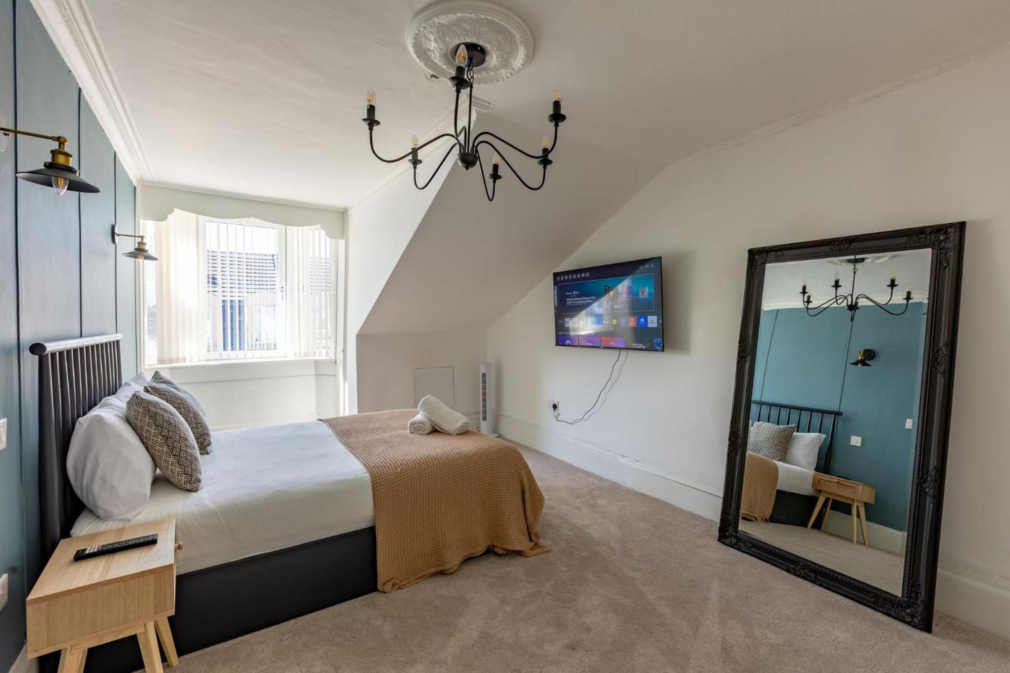 Spacious 3 Bedroom Home In Glasgow - Free Parking Екстериор снимка