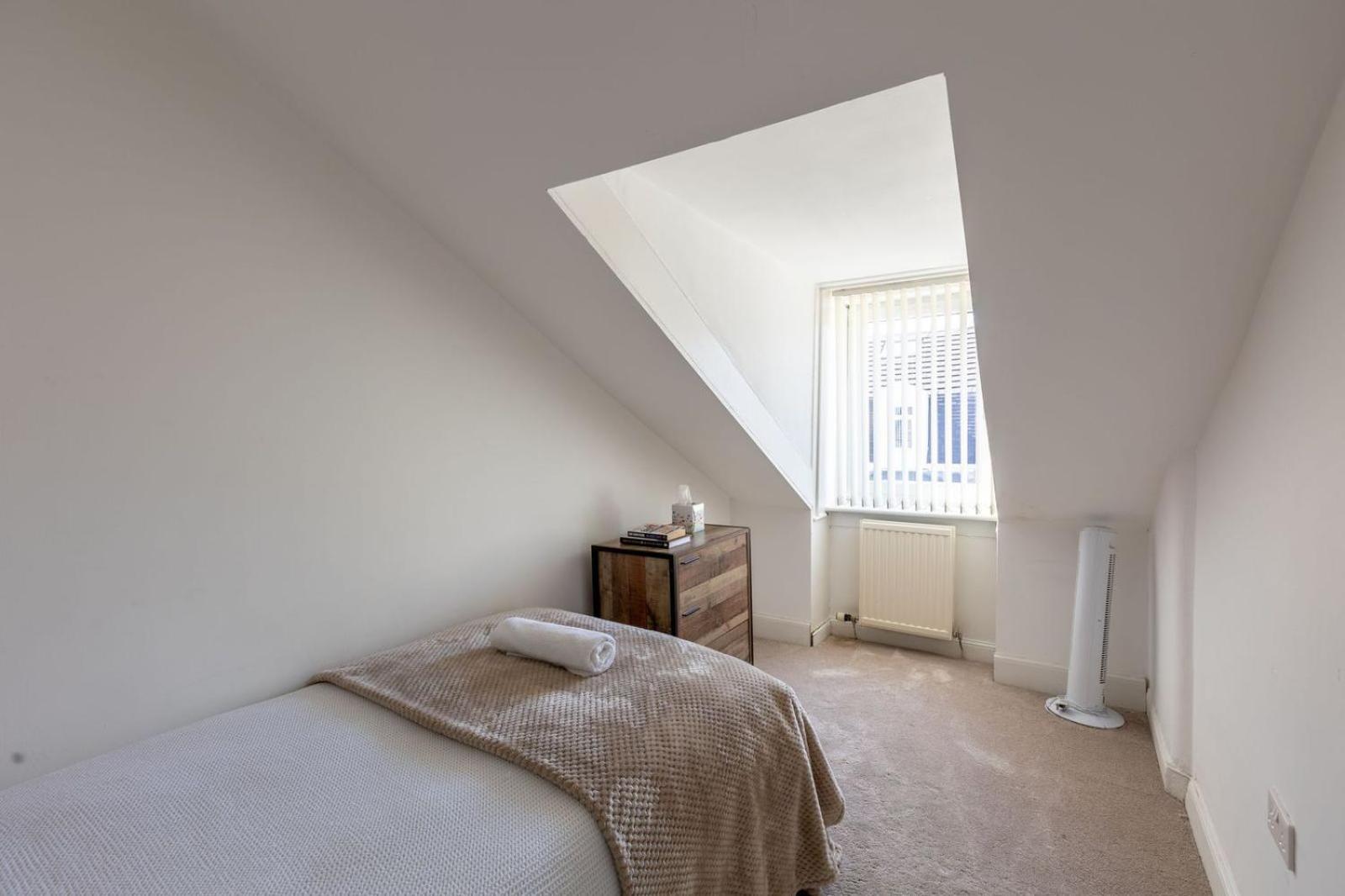 Spacious 3 Bedroom Home In Glasgow - Free Parking Екстериор снимка